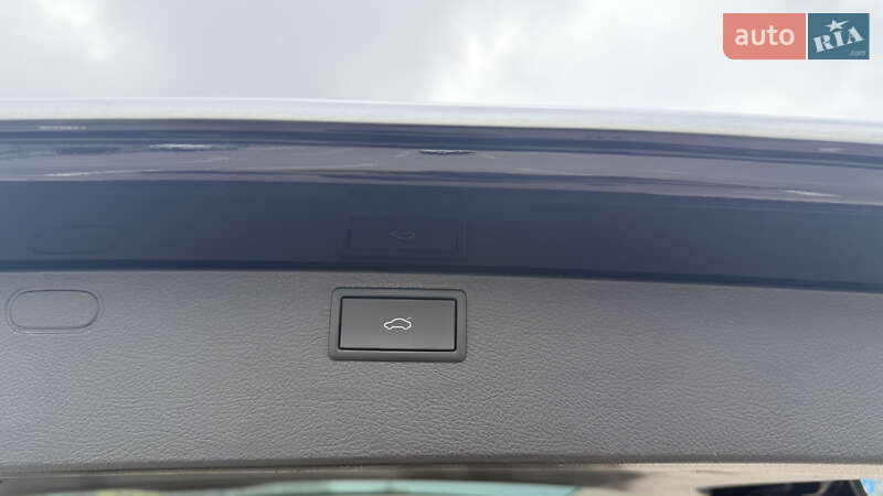 Минивэн Volkswagen Multivan 2020 в Киеве фото 39 Минивэн Volkswagen Multivan 2020 в Киеве