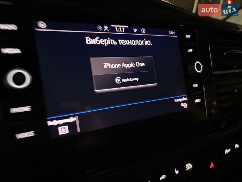 Минивэн Volkswagen Multivan 2022 в Киеве