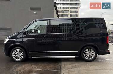 Минивэн Volkswagen Multivan 2022 в Киеве