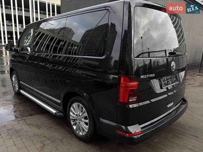 Минивэн Volkswagen Multivan 2022 в Киеве