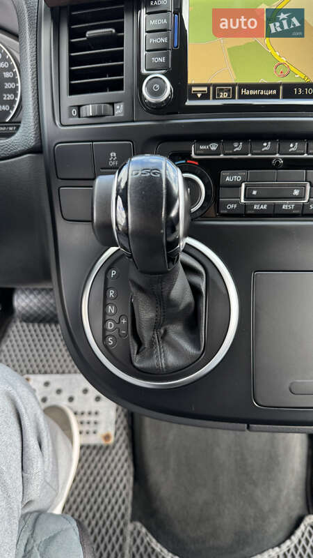 Минивэн Volkswagen Multivan 2015 в Хмельницком