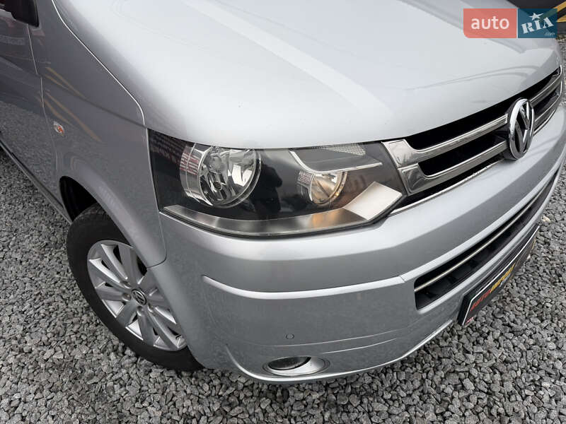 Минивэн Volkswagen Multivan 2011 в Стрые