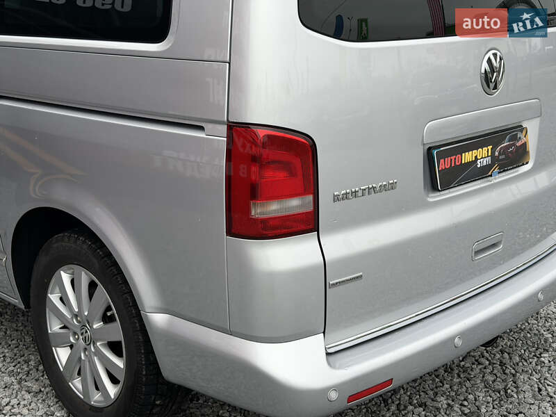 Минивэн Volkswagen Multivan 2011 в Стрые