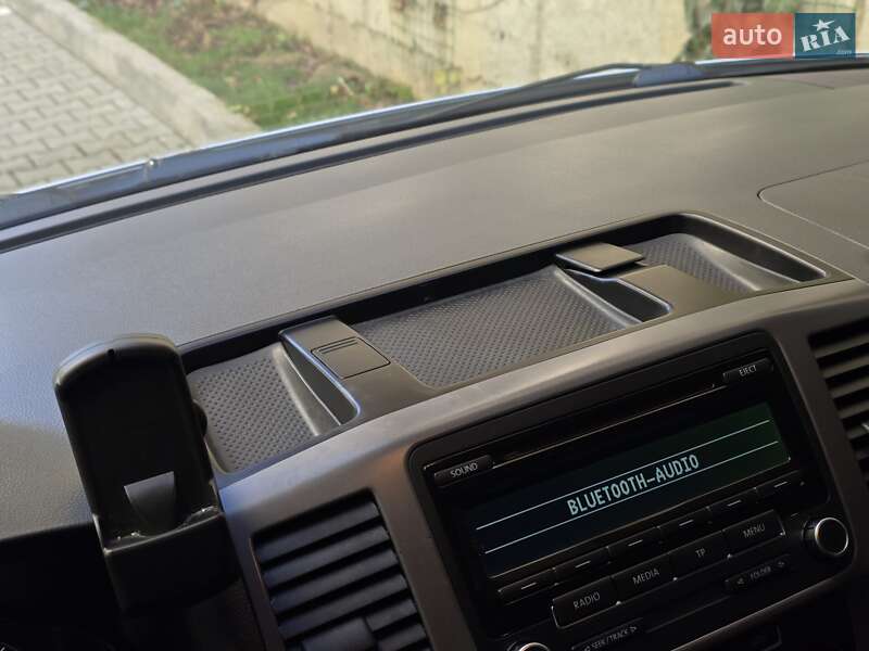 Минивэн Volkswagen Multivan 2013 в Хмельницком