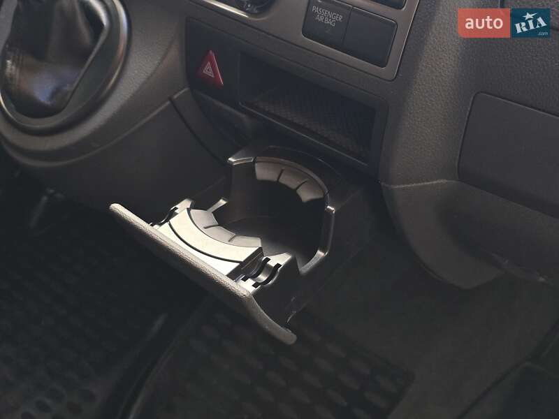 Минивэн Volkswagen Multivan 2013 в Хмельницком