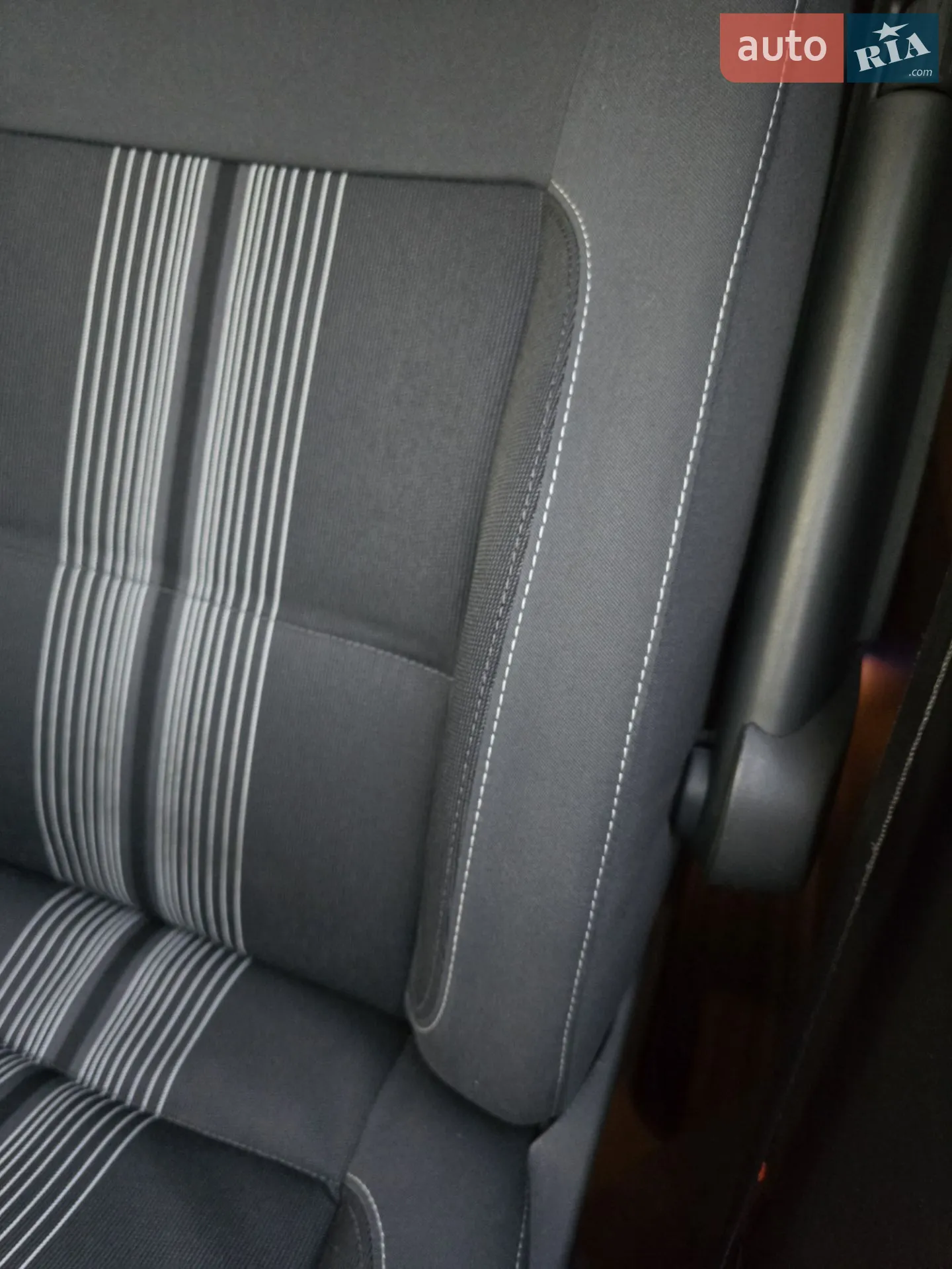 2012 Volkswagen Multivan - мініатюра 31