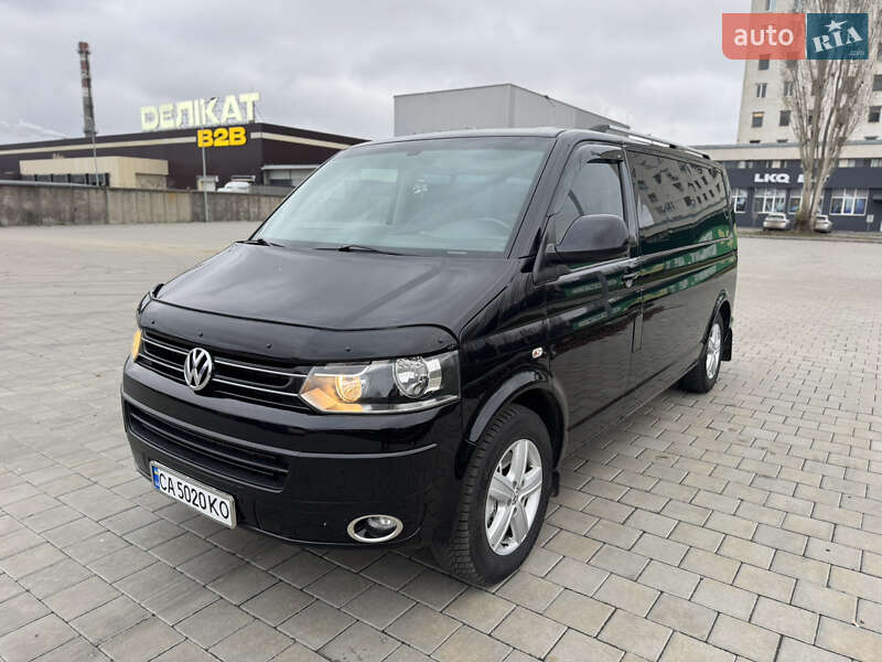 Минивэн Volkswagen Multivan 2013 в Черкассах