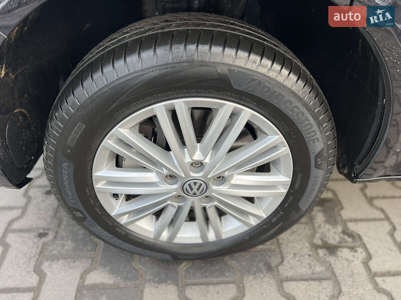 Минивэн Volkswagen Multivan 2017 в Луцке фото 7 Минивэн Volkswagen Multivan 2017 в Луцке