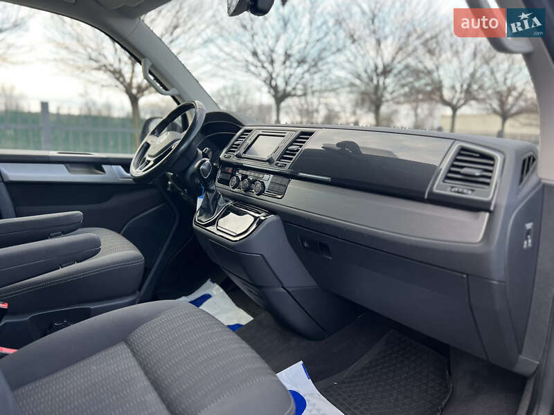Минивэн Volkswagen Multivan 2017 в Луцке фото 17 Минивэн Volkswagen Multivan 2017 в Луцке