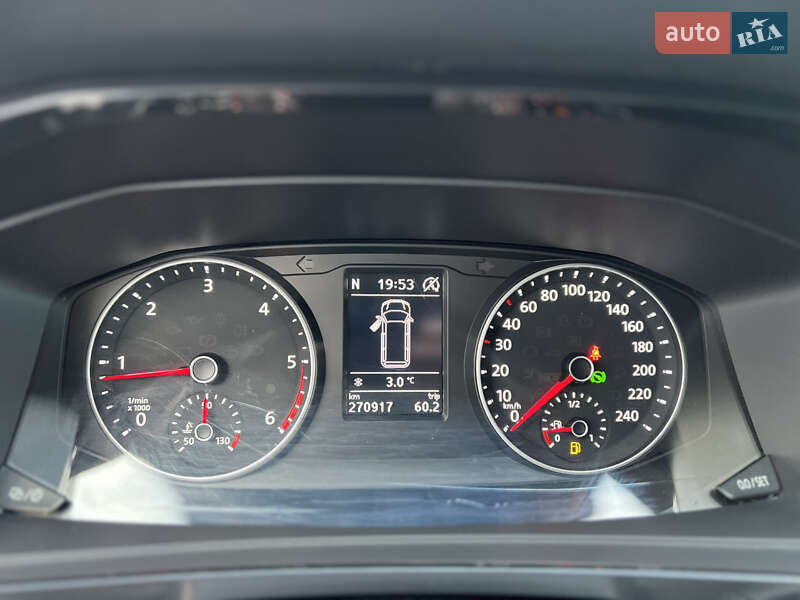 Минивэн Volkswagen Multivan 2017 в Луцке фото 31 Минивэн Volkswagen Multivan 2017 в Луцке