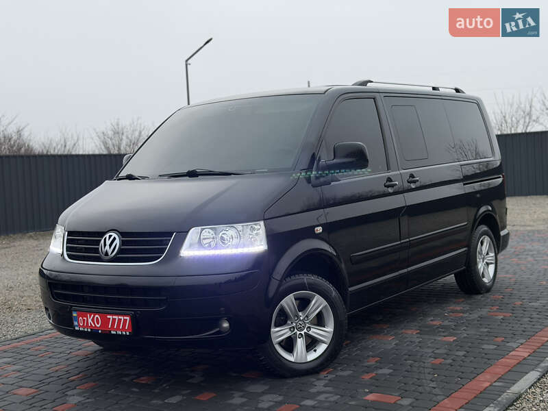 Минивэн Volkswagen Multivan 2009 в Берегово