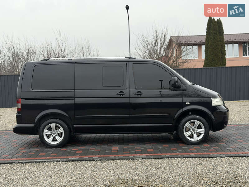Минивэн Volkswagen Multivan 2009 в Берегово