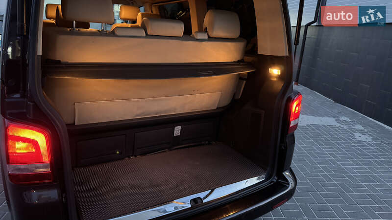 Минивэн Volkswagen Multivan 2010 в Киеве