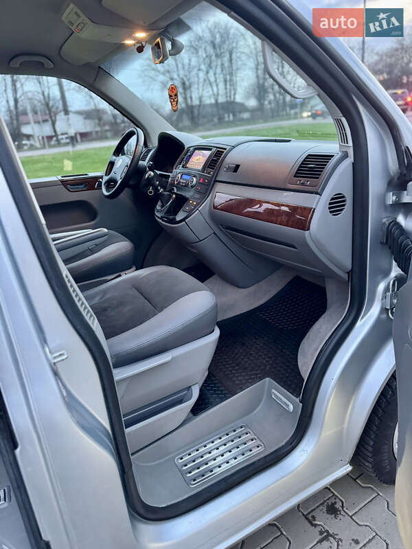 Минивэн Volkswagen Multivan 2006 в Ровно фото 11 Минивэн Volkswagen Multivan 2006 в Ровно