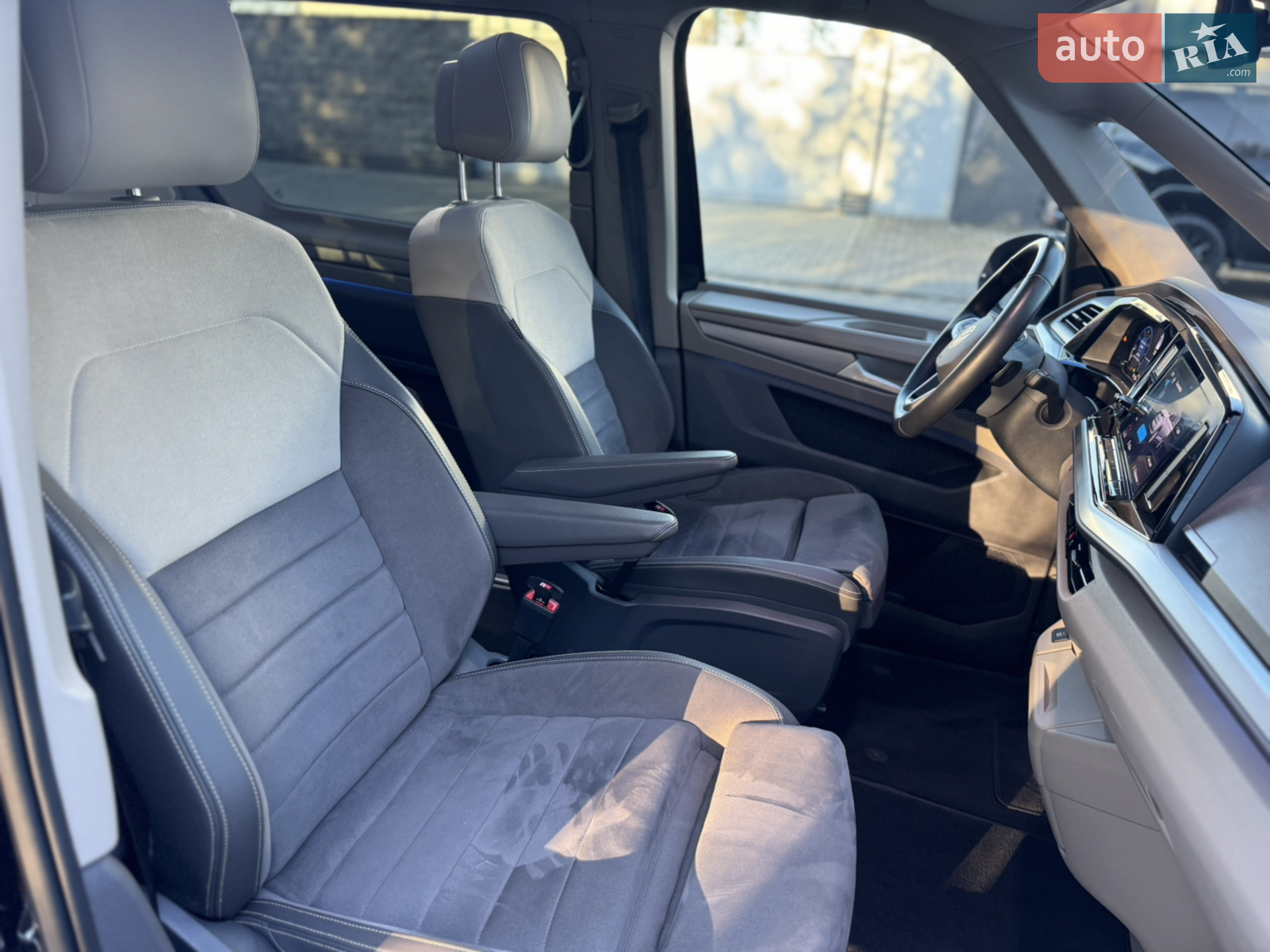 2022 Volkswagen Multivan - мініатюра 29