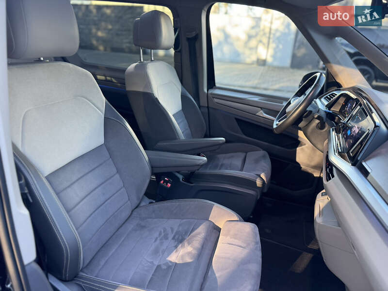 Мінівен Volkswagen Multivan 2022 в Києві