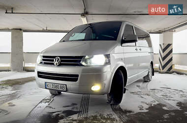 Минивэн Volkswagen Multivan 2011 в Киеве