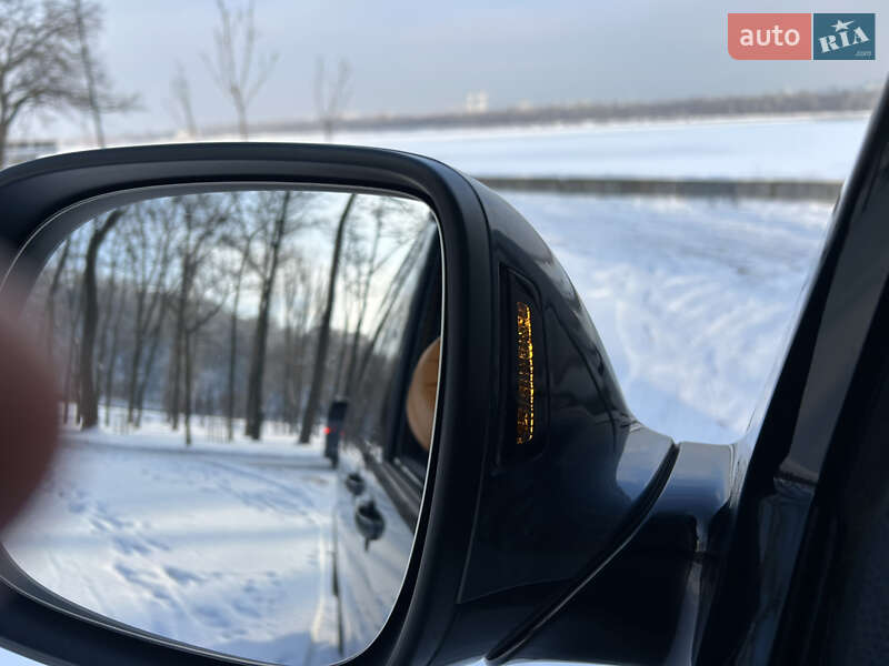 Минивэн Volkswagen Multivan 2020 в Киеве