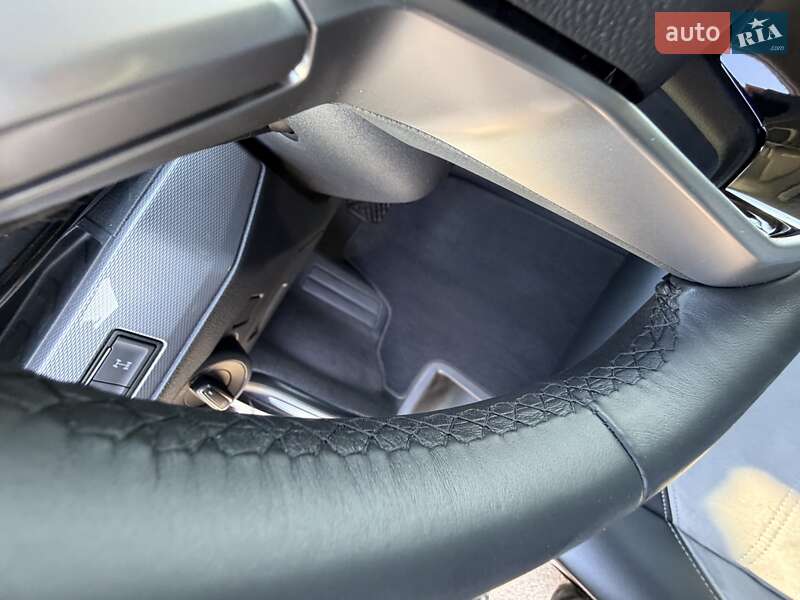 Минивэн Volkswagen Multivan 2019 в Одессе фото 33 Минивэн Volkswagen Multivan 2019 в Одессе