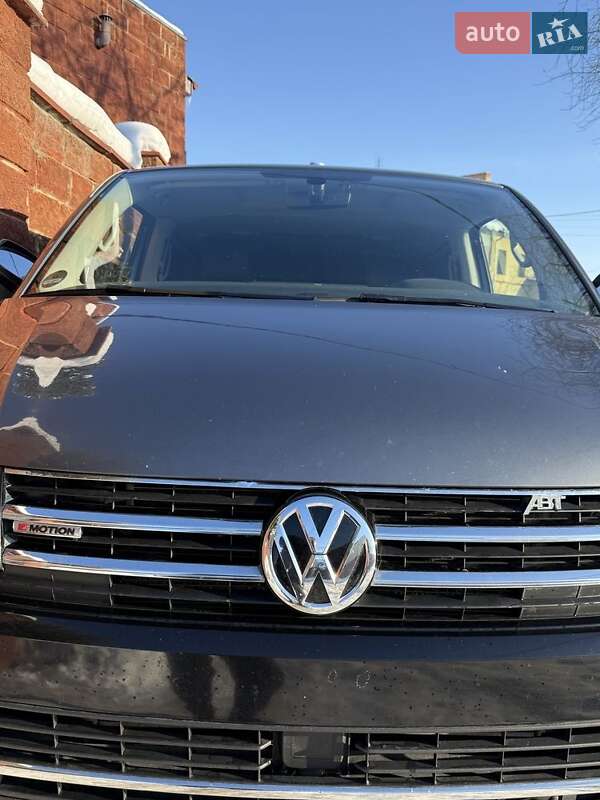 Минивэн Volkswagen Multivan 2018 в Ровно