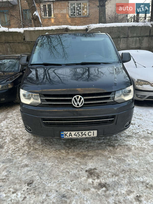 Минивэн Volkswagen Multivan 2015 в Киеве