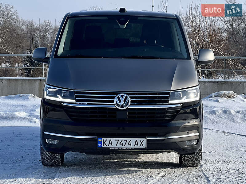 Минивэн Volkswagen Multivan 2020 в Киеве