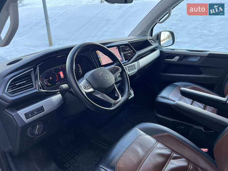 Минивэн Volkswagen Multivan 2020 в Киеве