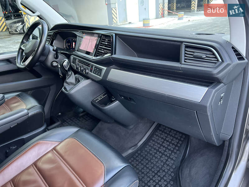 Минивэн Volkswagen Multivan 2020 в Киеве