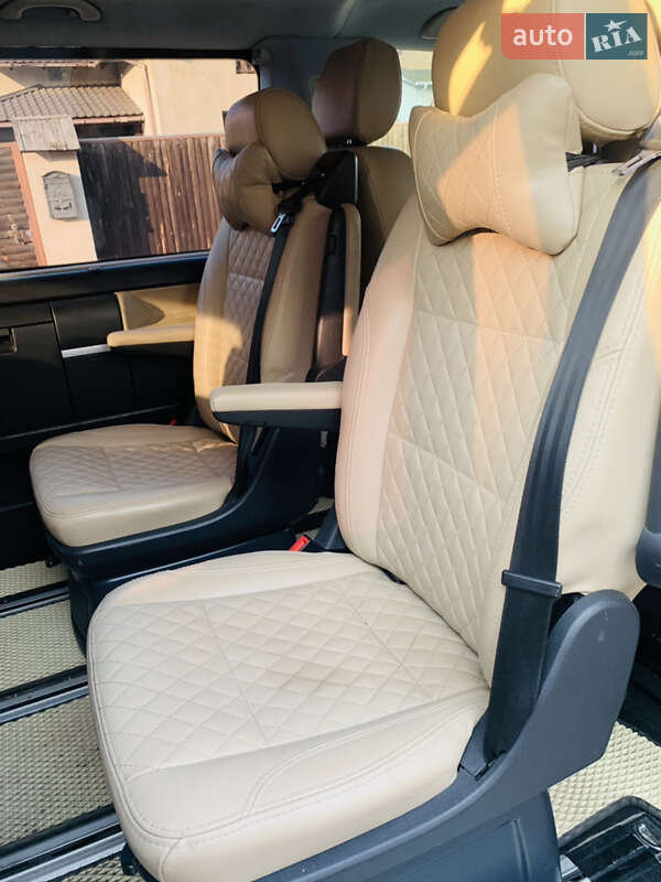 Минивэн Volkswagen Multivan 2016 в Киеве фото 29 Минивэн Volkswagen Multivan 2016 в Киеве