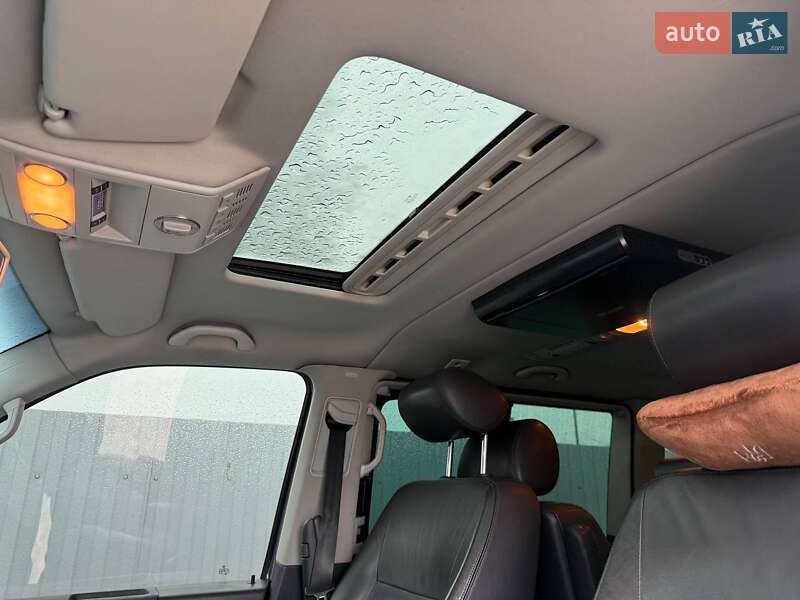Минивэн Volkswagen Multivan 2011 в Киеве фото 26 Минивэн Volkswagen Multivan 2011 в Киеве