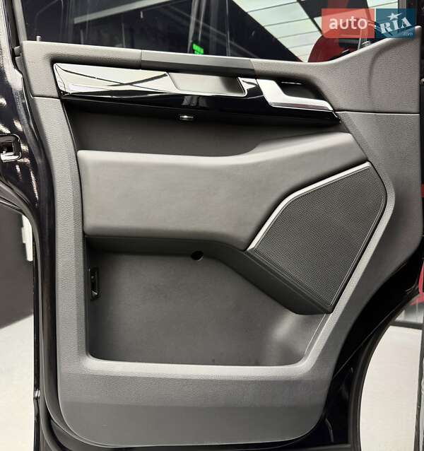 Минивэн Volkswagen Multivan 2019 в Киеве фото 24 Минивэн Volkswagen Multivan 2019 в Киеве