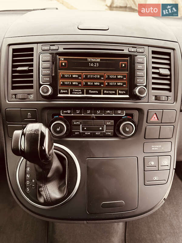 Минивэн Volkswagen Multivan 2014 в Одессе