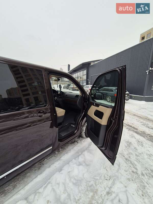 Минивэн Volkswagen Multivan 2014 в Киеве фото 7 Минивэн Volkswagen Multivan 2014 в Киеве