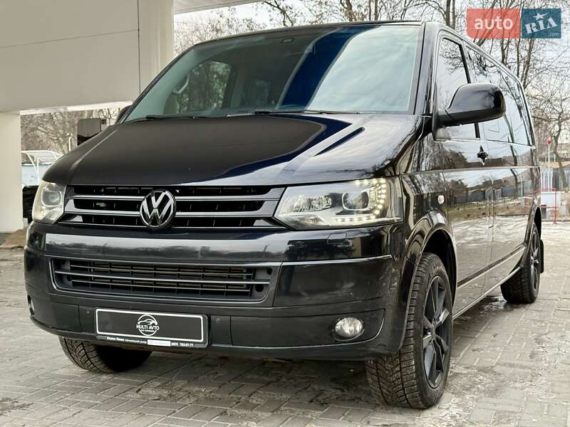 Минивэн Volkswagen Multivan 2015 в Днепре