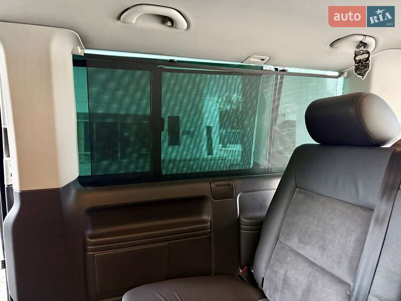 Минивэн Volkswagen Multivan 2015 в Днепре
