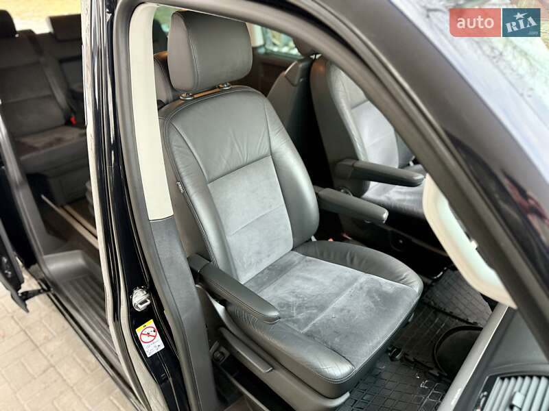 Минивэн Volkswagen Multivan 2015 в Днепре