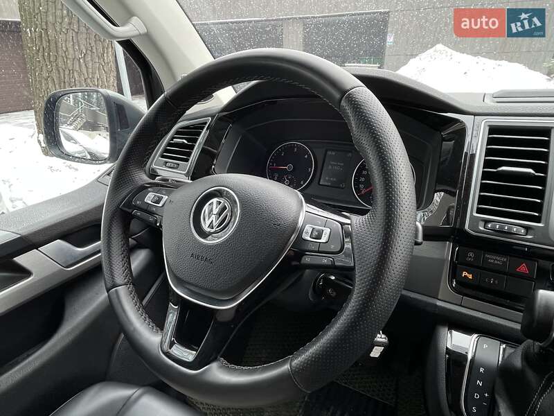 Минивэн Volkswagen Multivan 2018 в Киеве фото 11 Минивэн Volkswagen Multivan 2018 в Киеве