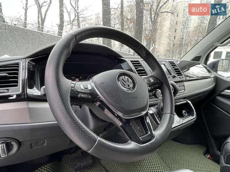 Минивэн Volkswagen Multivan 2018 в Киеве фото 23 Минивэн Volkswagen Multivan 2018 в Киеве