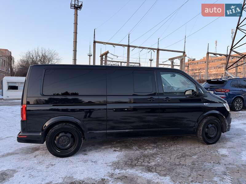 Минивэн Volkswagen Multivan 2015 в Черновцах