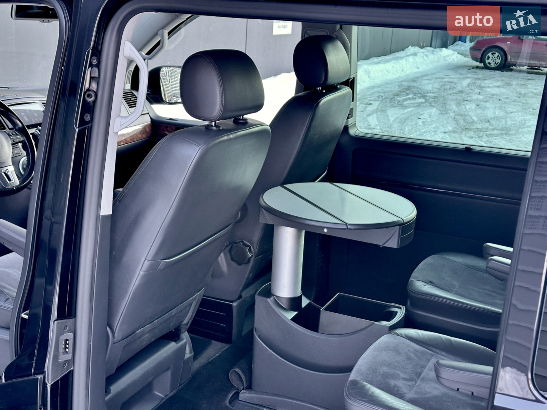 2011 Volkswagen Multivan - мініатюра 32