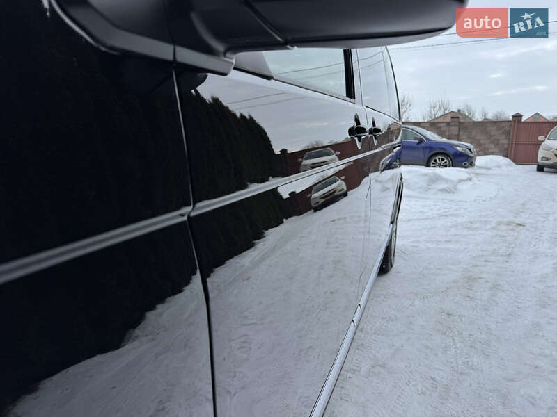 Минивэн Volkswagen Multivan 2020 в Луцке