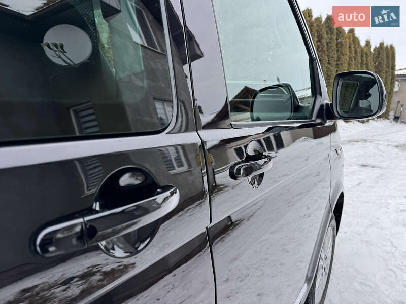 Минивэн Volkswagen Multivan 2020 в Луцке