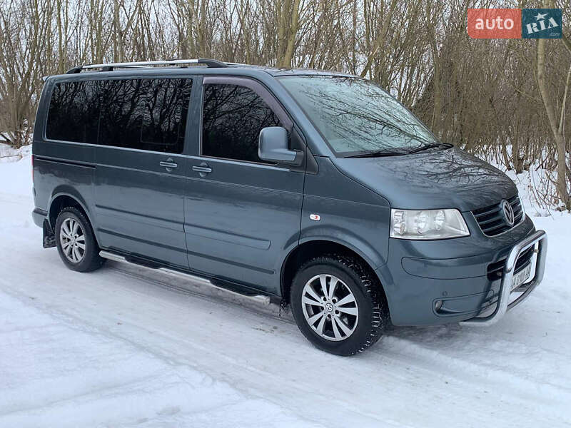 Минивэн Volkswagen Multivan 2008 в Киеве