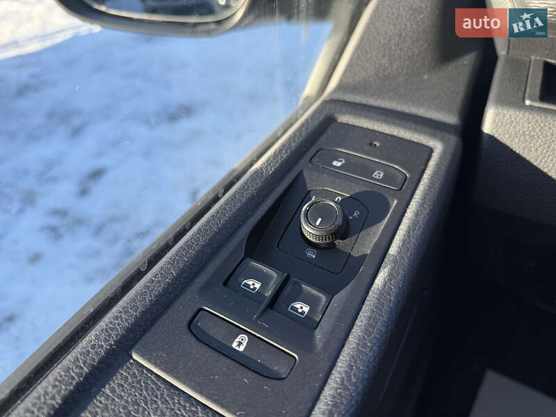 Минивэн Volkswagen Multivan 2020 в Житомире фото 26 Минивэн Volkswagen Multivan 2020 в Житомире