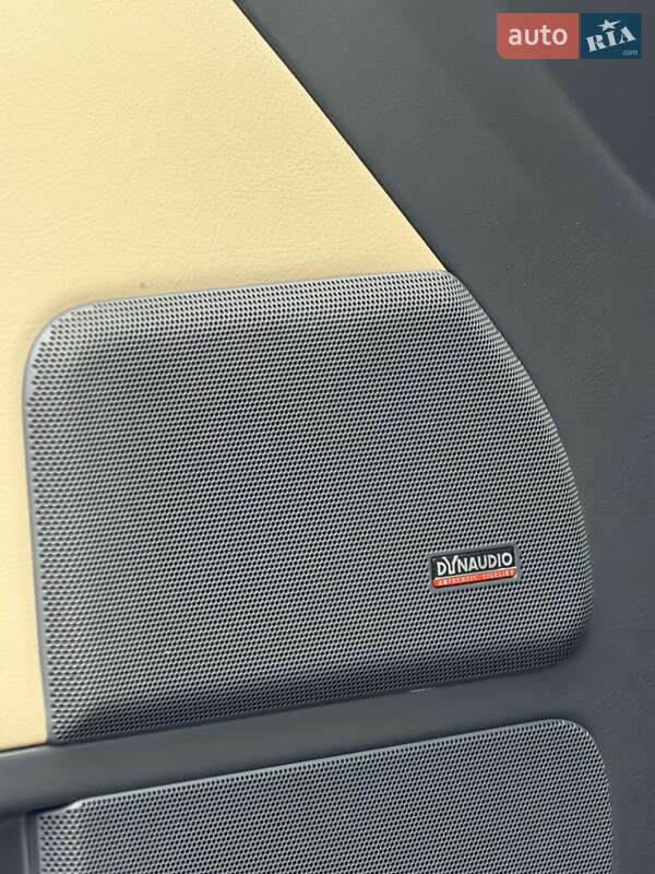 Минивэн Volkswagen Multivan 2014 в Киеве