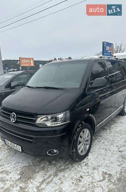 Мінівен Volkswagen Multivan 2015 в Києві