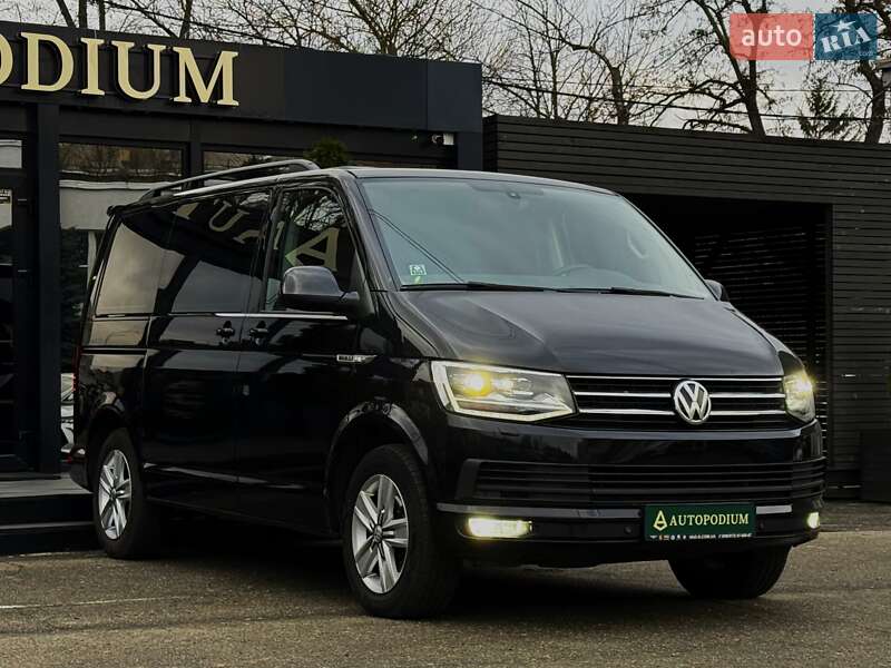 Минивэн Volkswagen Multivan 2018 в Киеве