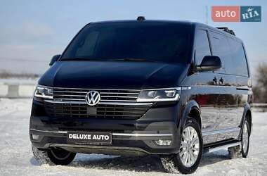 Минивэн Volkswagen Multivan 2022 в Киеве