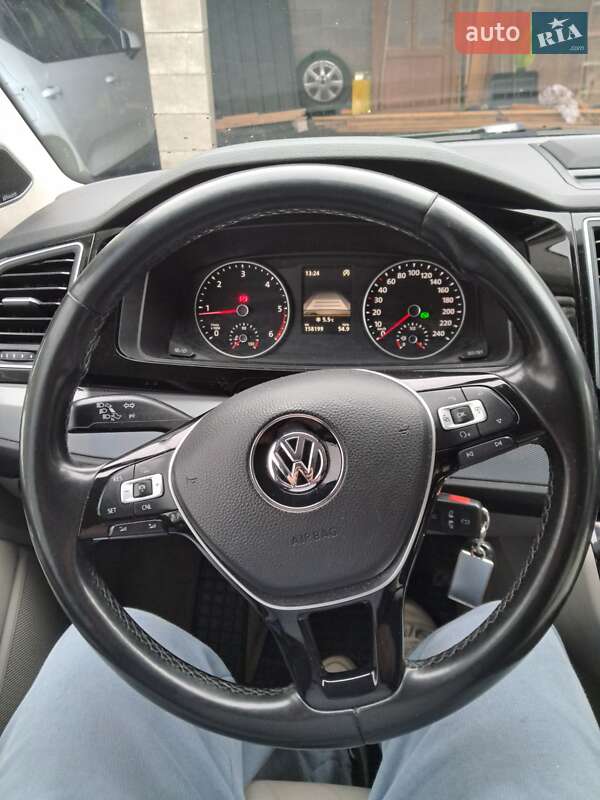 Минивэн Volkswagen Multivan 2016 в Хусте фото 30 Минивэн Volkswagen Multivan 2016 в Хусте