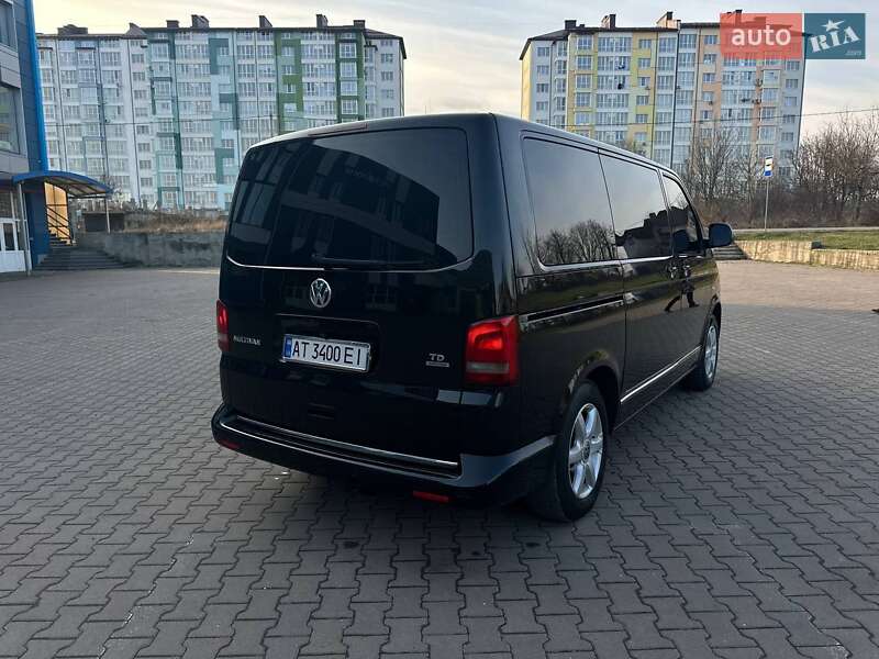 Минивэн Volkswagen Multivan 2011 в Ивано-Франковске